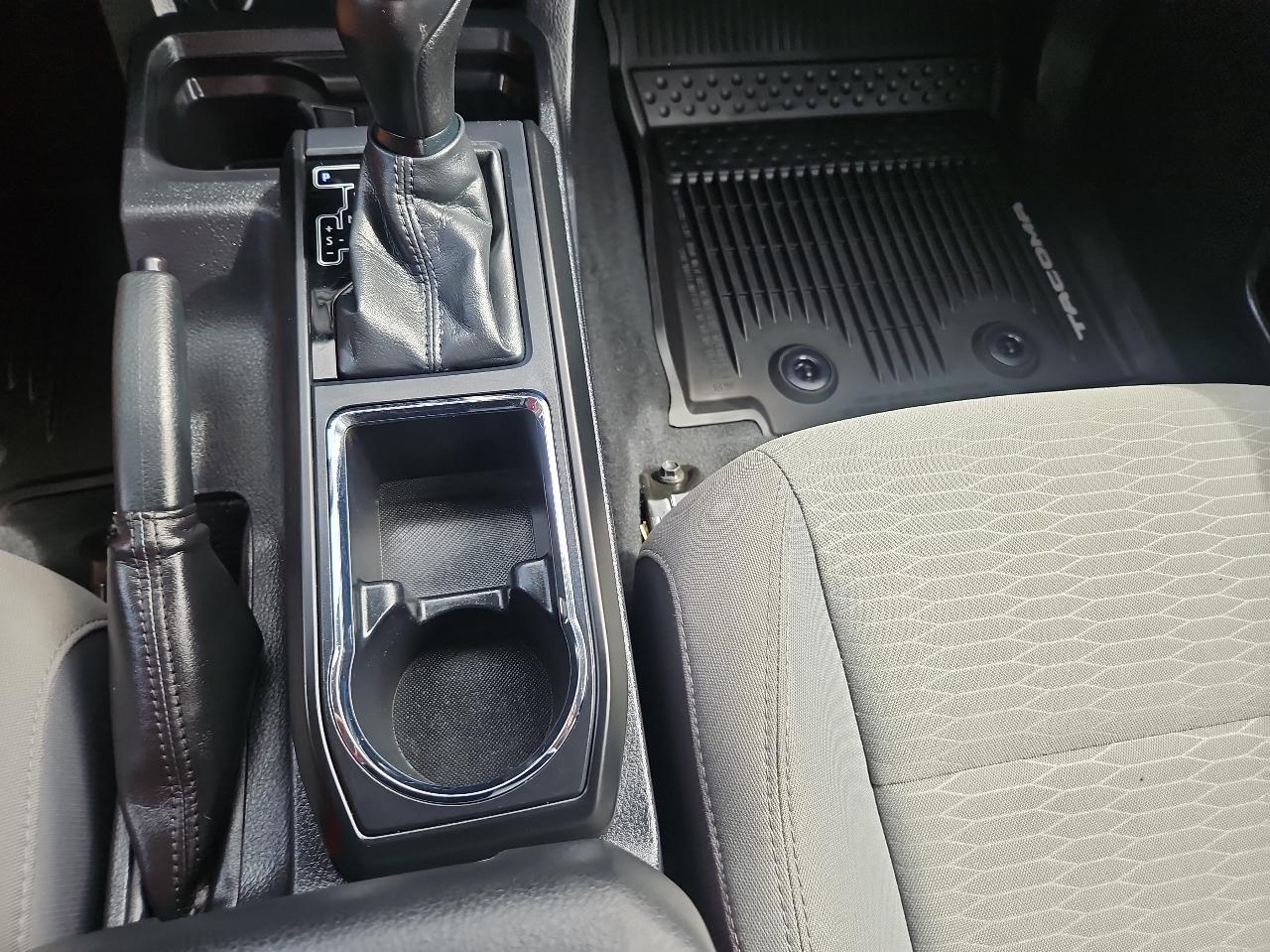 Toyota Tacoma 4WD Access Cab I4 AT SR (Natl) 2018