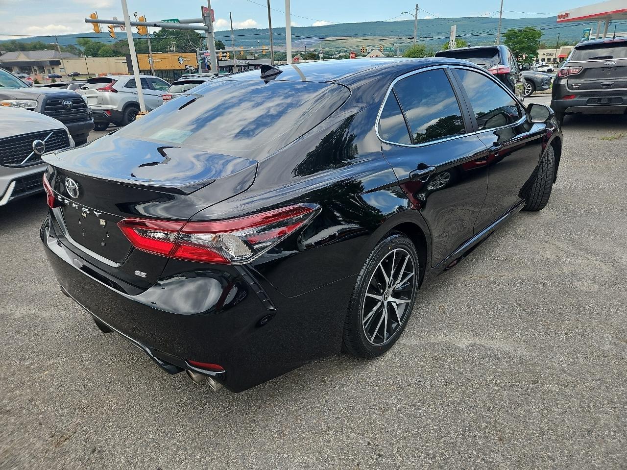 Toyota Camry 4dr Sdn SE Auto (Natl) 2023