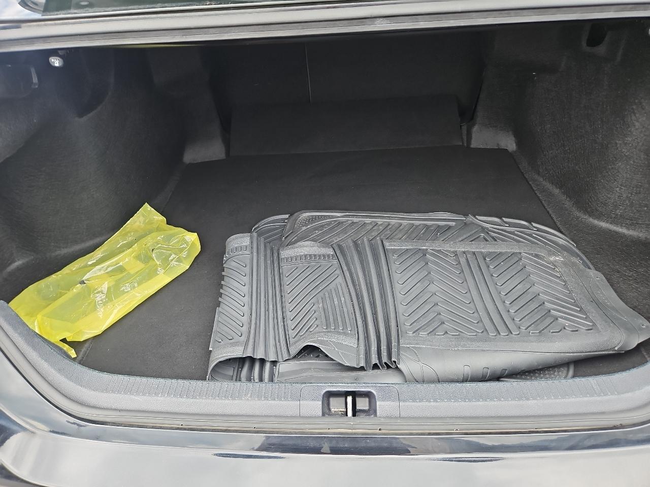 Toyota Camry 4dr Sdn SE Auto (Natl) 2023