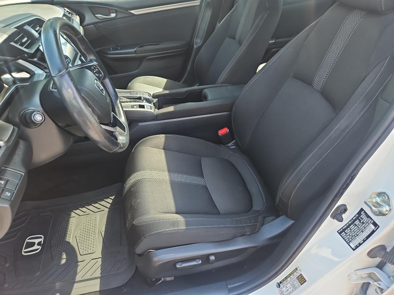 Honda Civic Hatchback EX CVT 2020