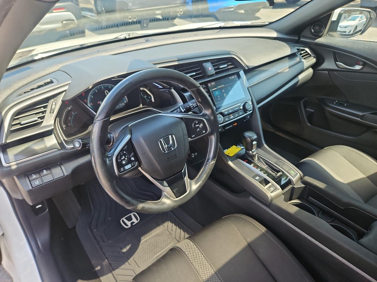 Honda Civic Hatchback EX CVT 2020