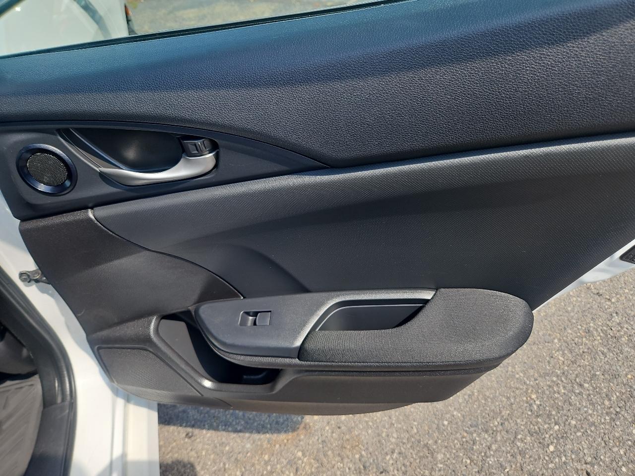 Honda Civic Hatchback EX CVT 2020