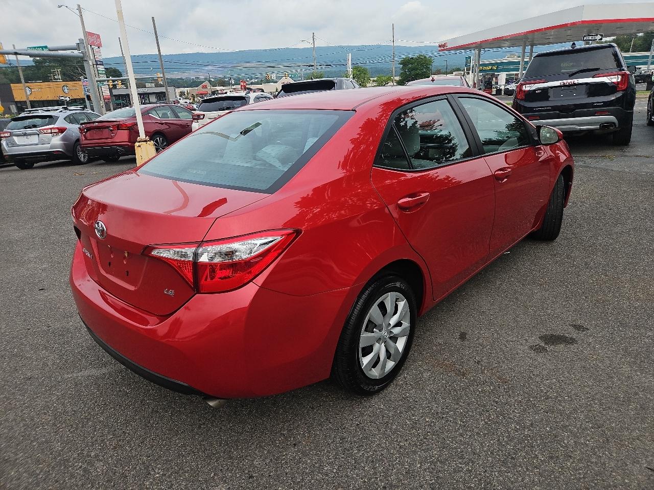 Toyota Corolla 4dr Sdn Auto LE (Natl) 2016