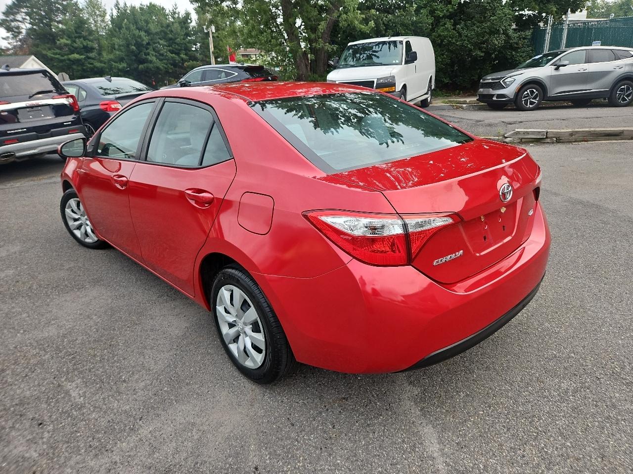 Toyota Corolla 4dr Sdn Auto LE (Natl) 2016