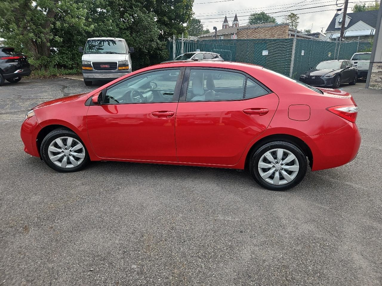 Toyota Corolla 4dr Sdn Auto LE (Natl) 2016