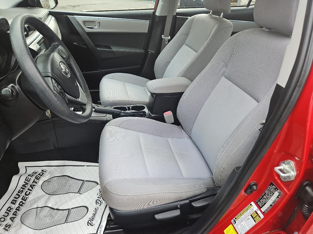 Toyota Corolla 4dr Sdn Auto LE (Natl) 2016