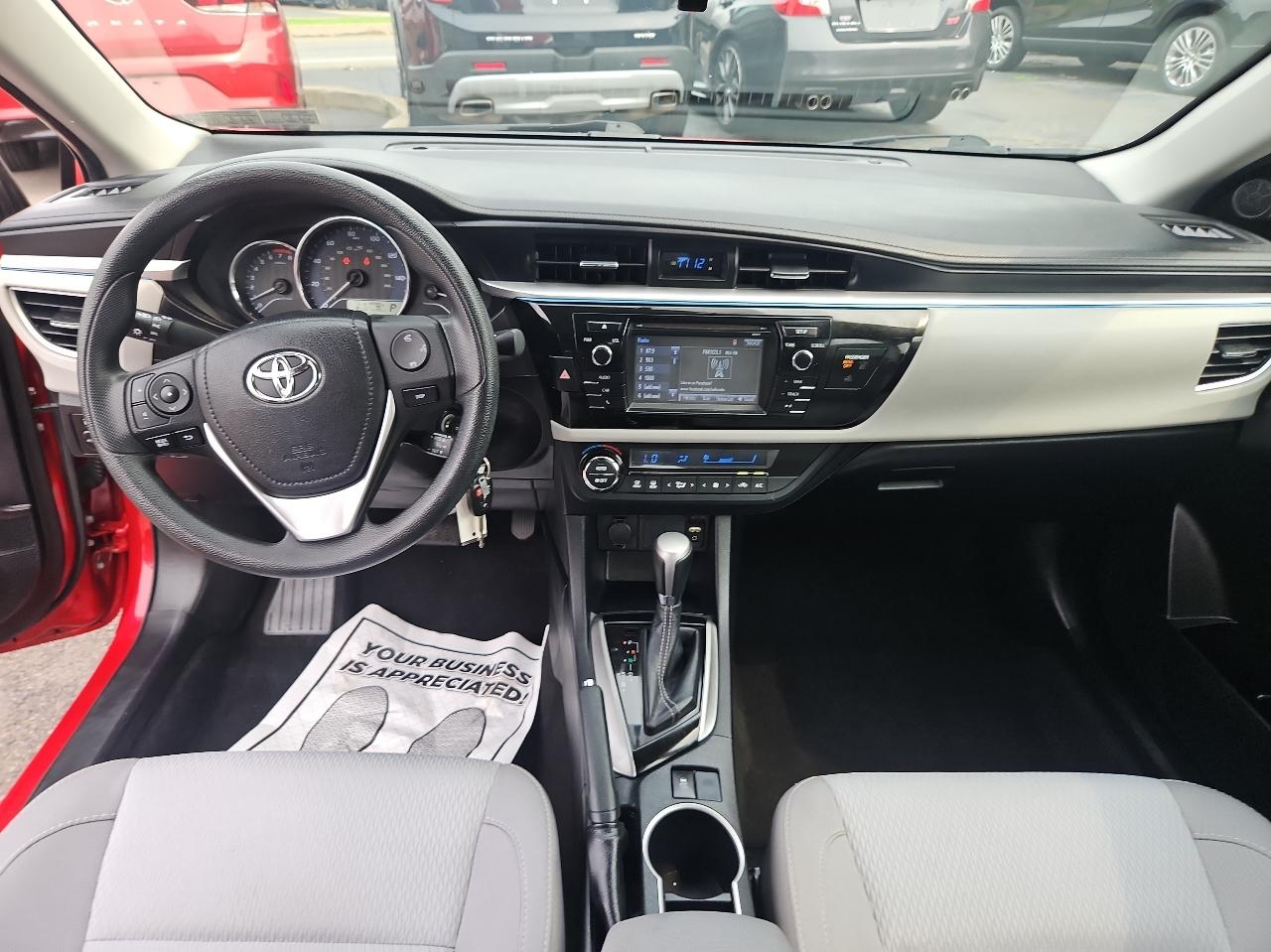 Toyota Corolla 4dr Sdn Auto LE (Natl) 2016