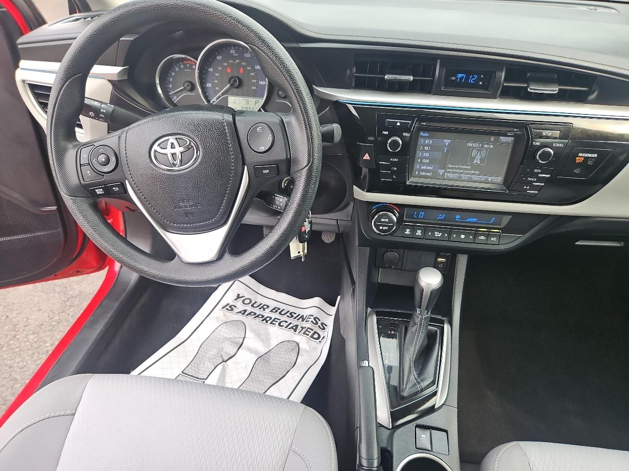 Toyota Corolla 4dr Sdn Auto LE (Natl) 2016