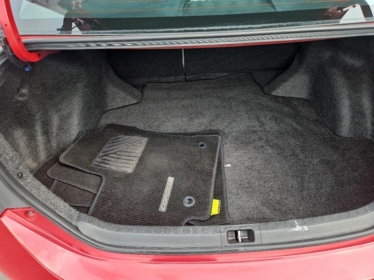 Toyota Corolla 4dr Sdn Auto LE (Natl) 2016