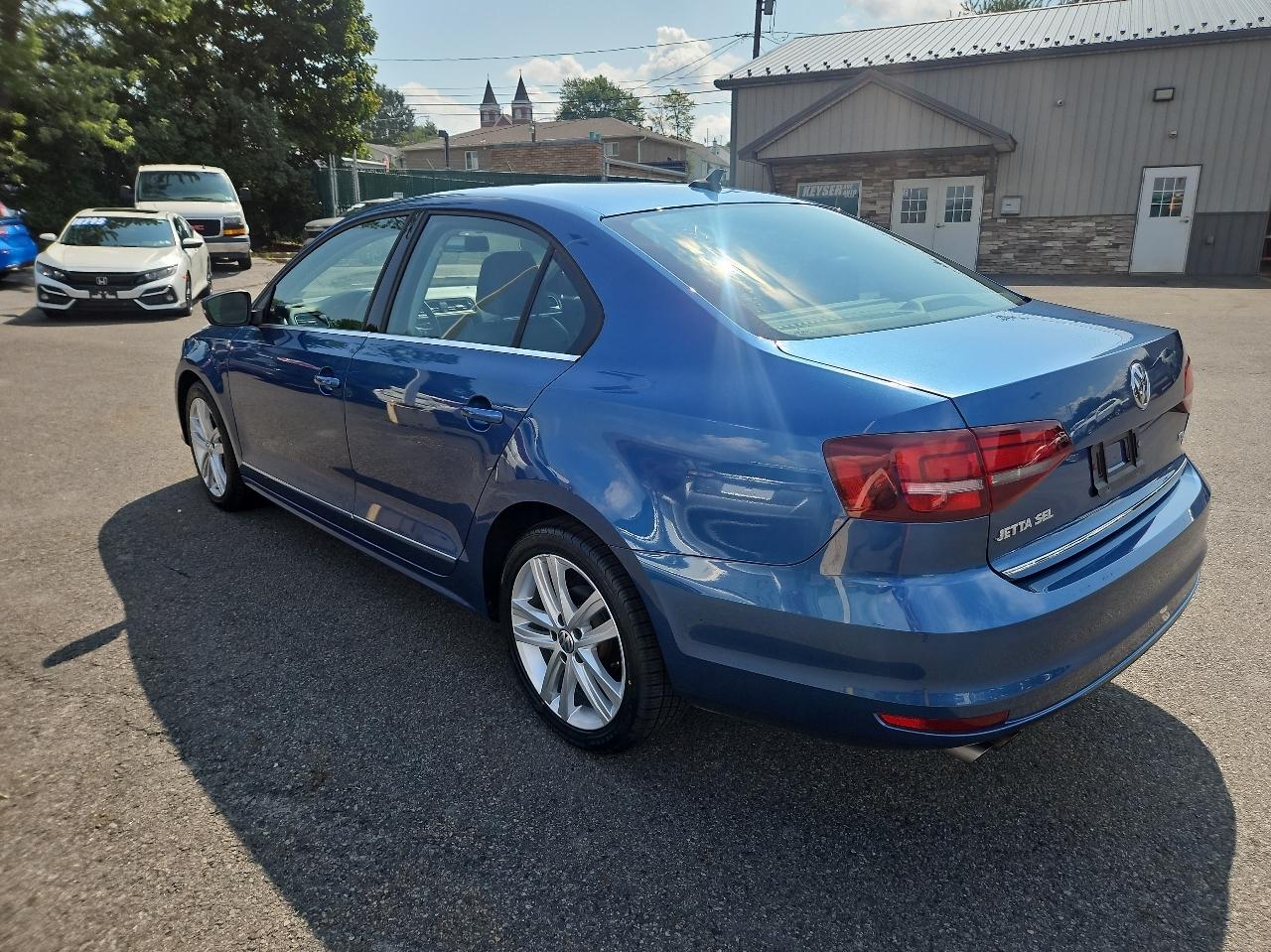 Volkswagen Jetta 1.8T SEL Auto 2017