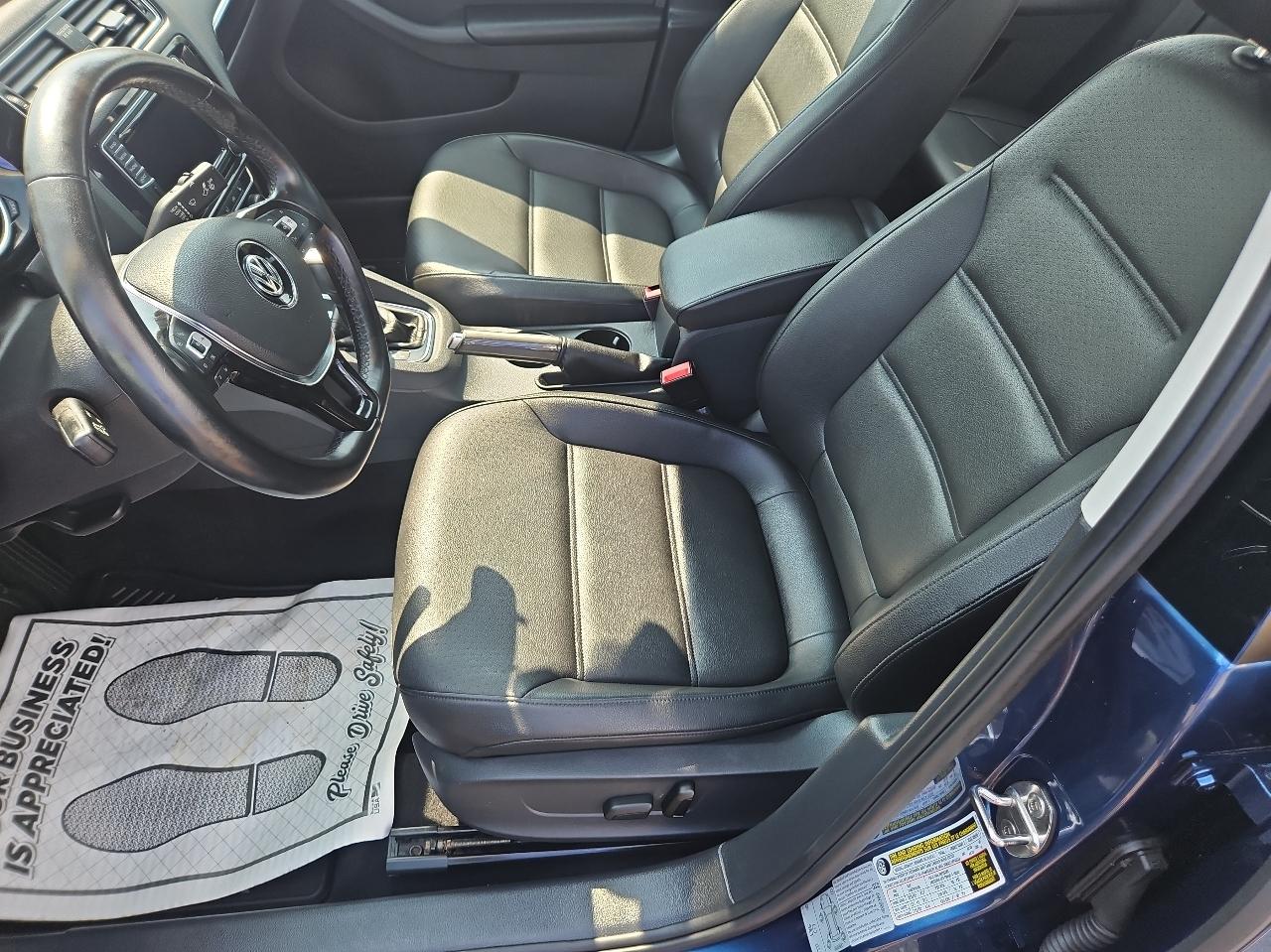 Volkswagen Jetta 1.8T SEL Auto 2017