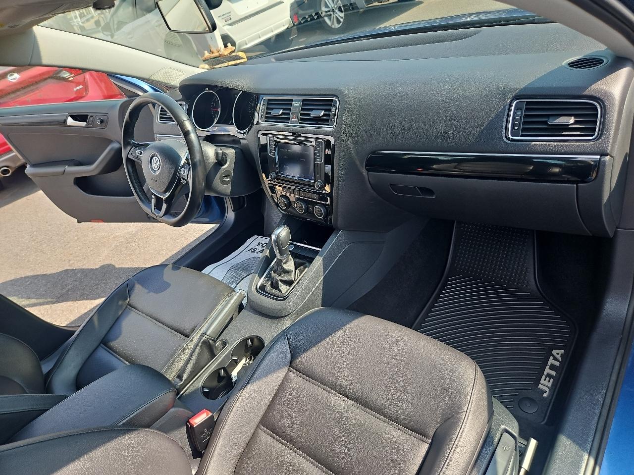 Volkswagen Jetta 1.8T SEL Auto 2017