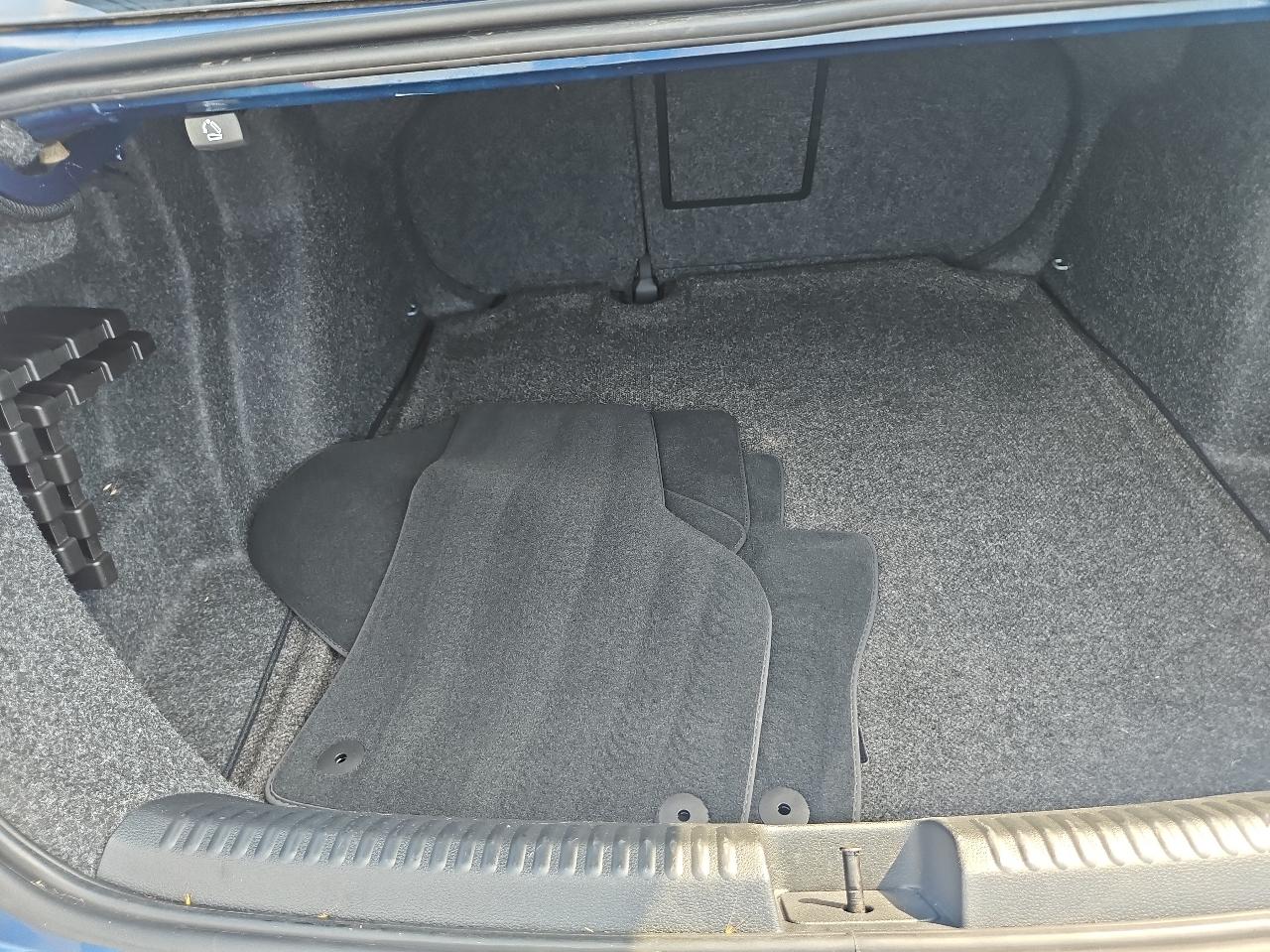 Volkswagen Jetta 1.8T SEL Auto 2017
