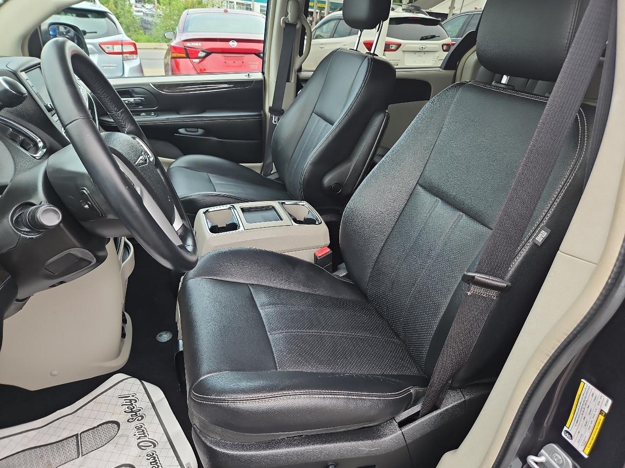 Chrysler Town & Country 4dr Wgn Touring-L 2014