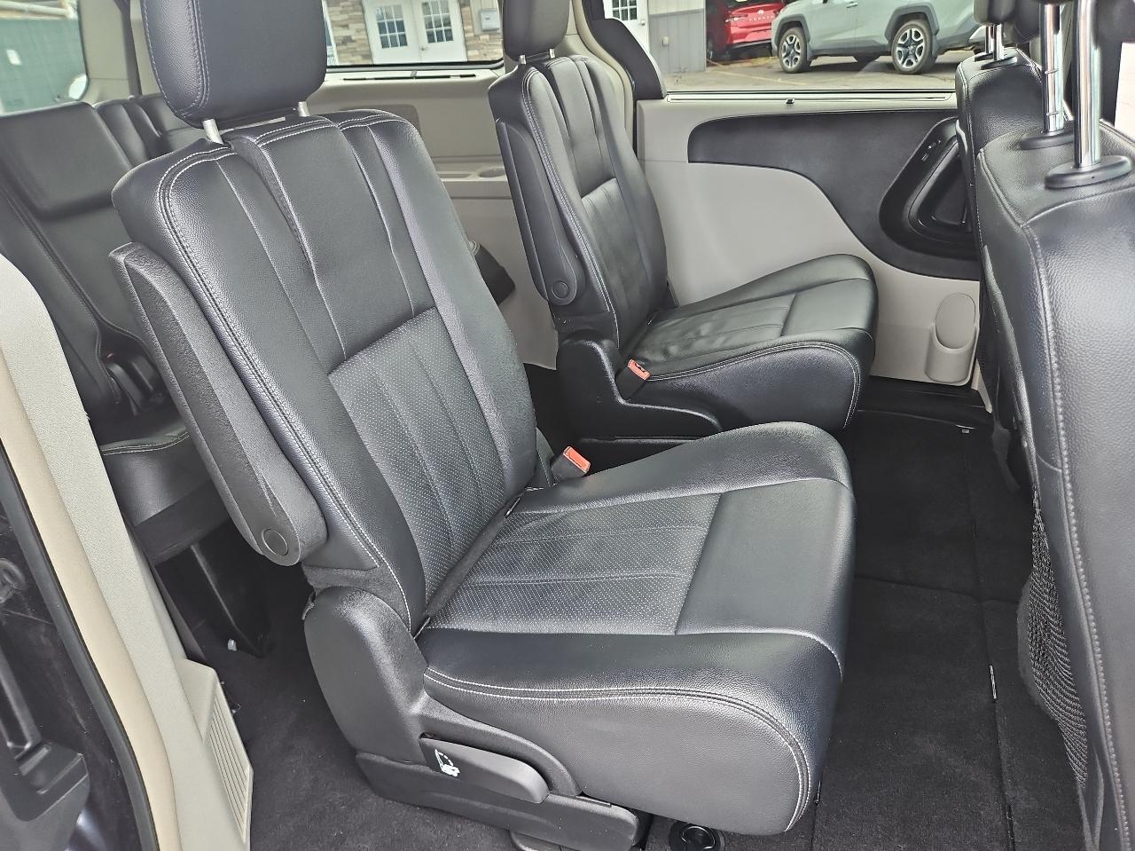 Chrysler Town & Country 4dr Wgn Touring-L 2014