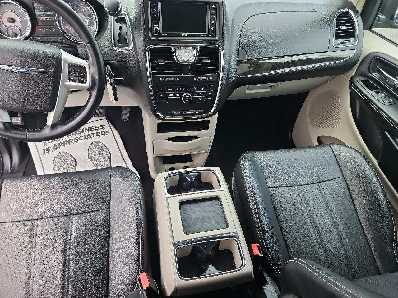 Chrysler Town & Country 4dr Wgn Touring-L 2014