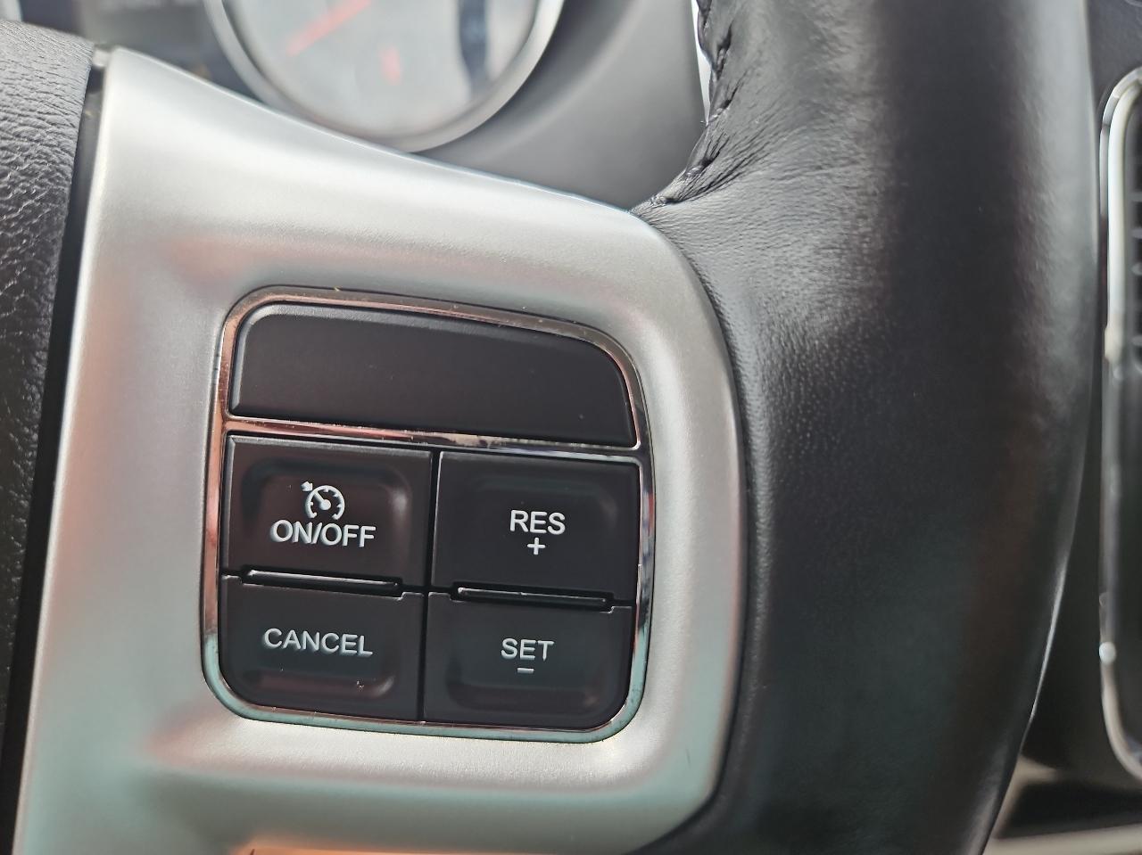 Chrysler Town & Country 4dr Wgn Touring-L 2014