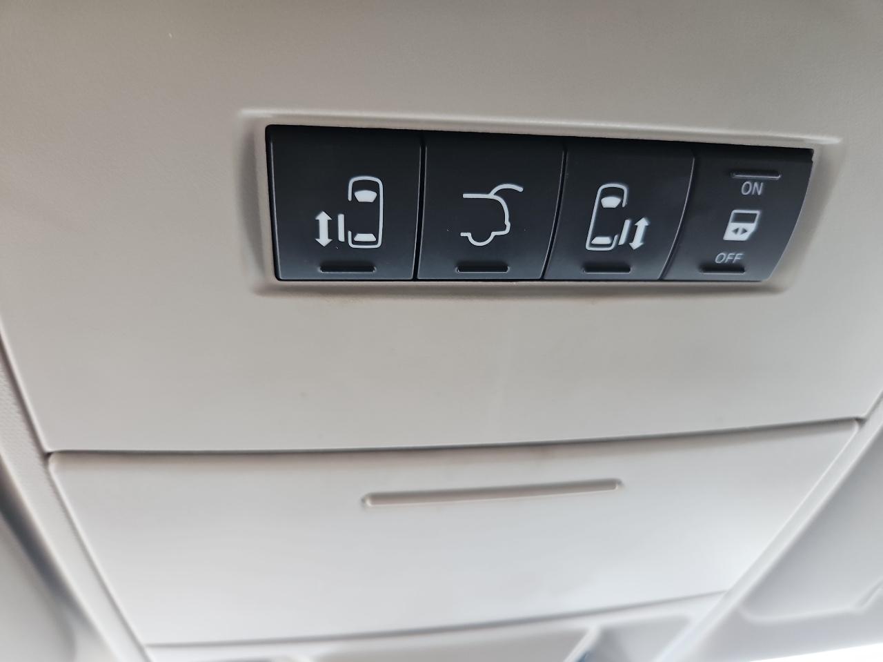 Chrysler Town & Country 4dr Wgn Touring-L 2014