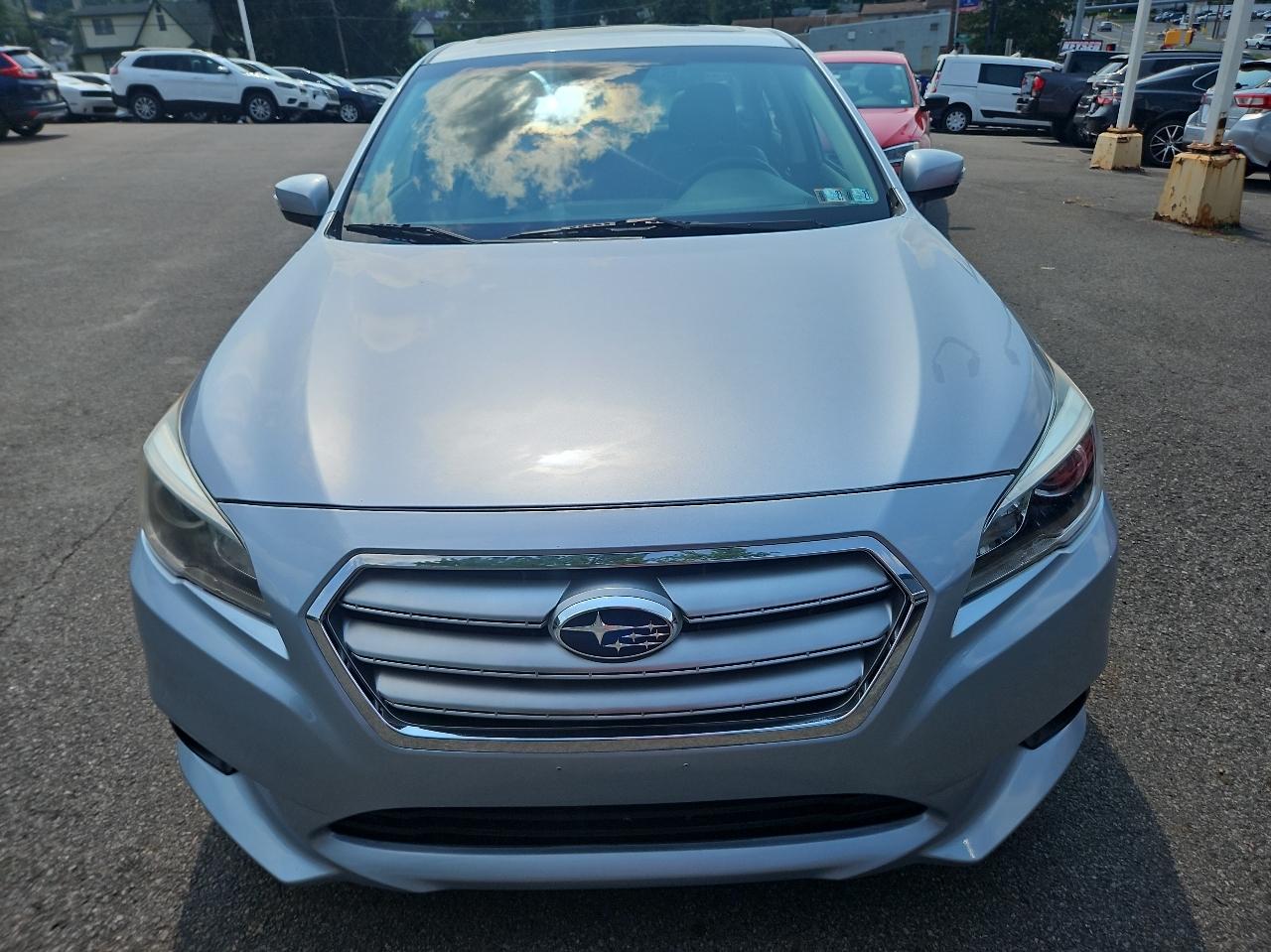 Subaru Legacy 4dr Sdn 2.5i Limited PZEV 2015