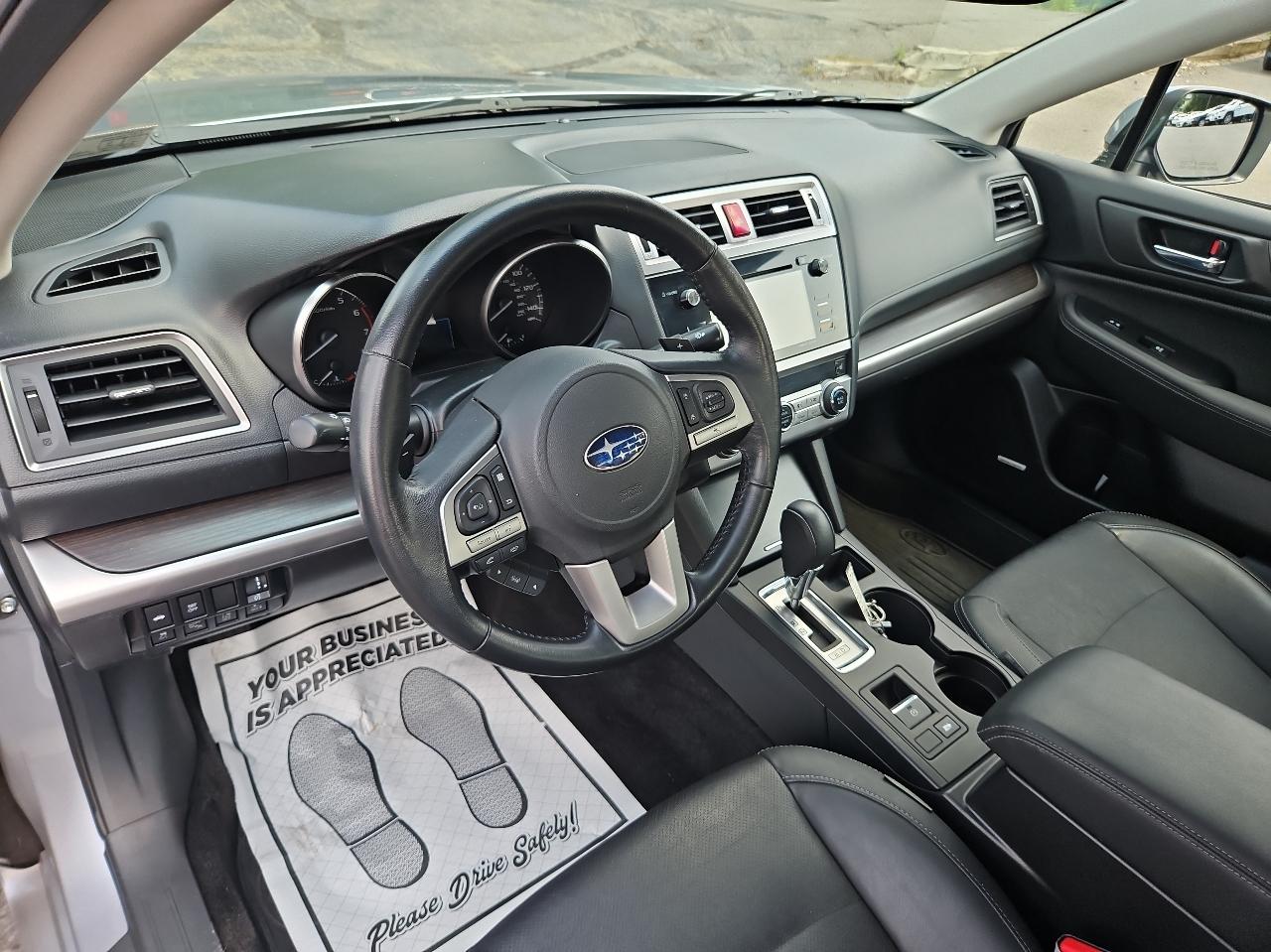 Subaru Legacy 4dr Sdn 2.5i Limited PZEV 2015