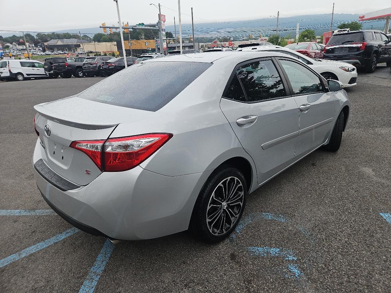 Toyota Corolla 4dr Sdn CVT S w/Special Edition Pkg (Natl) 2016
