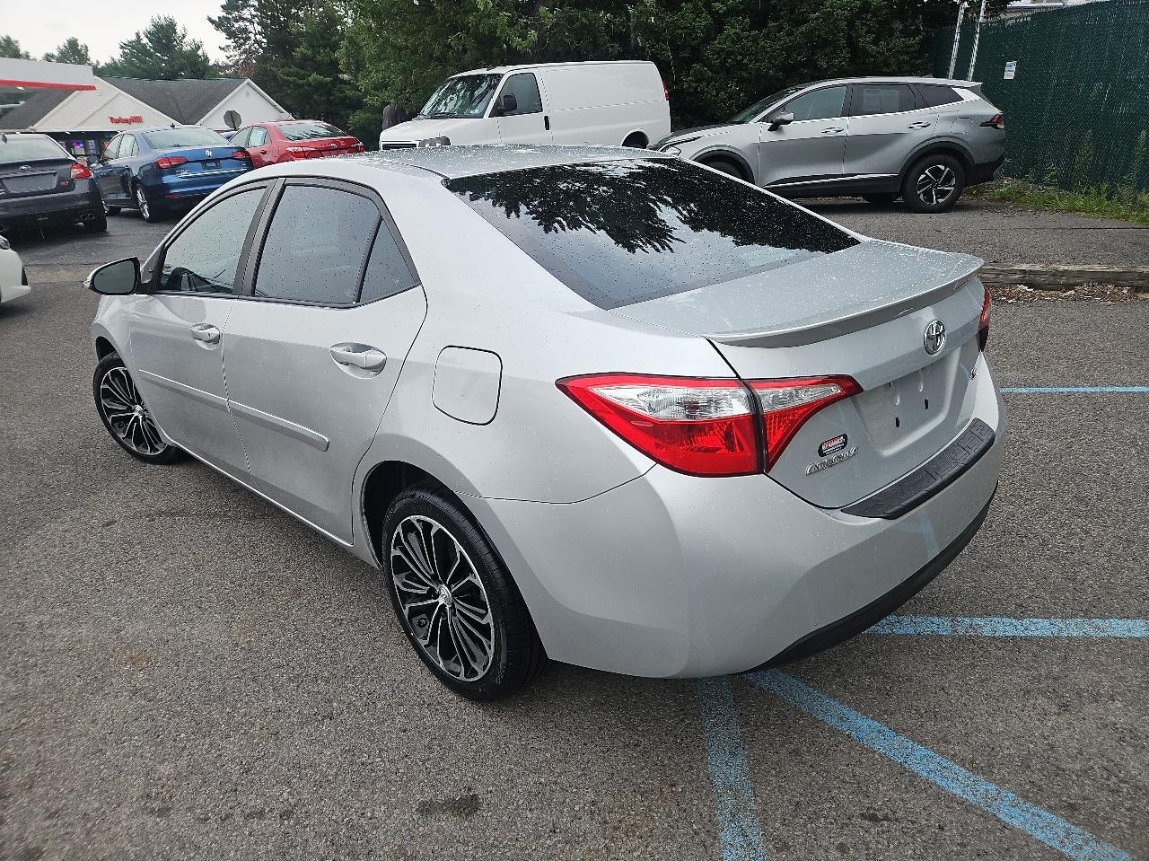 Toyota Corolla 4dr Sdn CVT S w/Special Edition Pkg (Natl) 2016