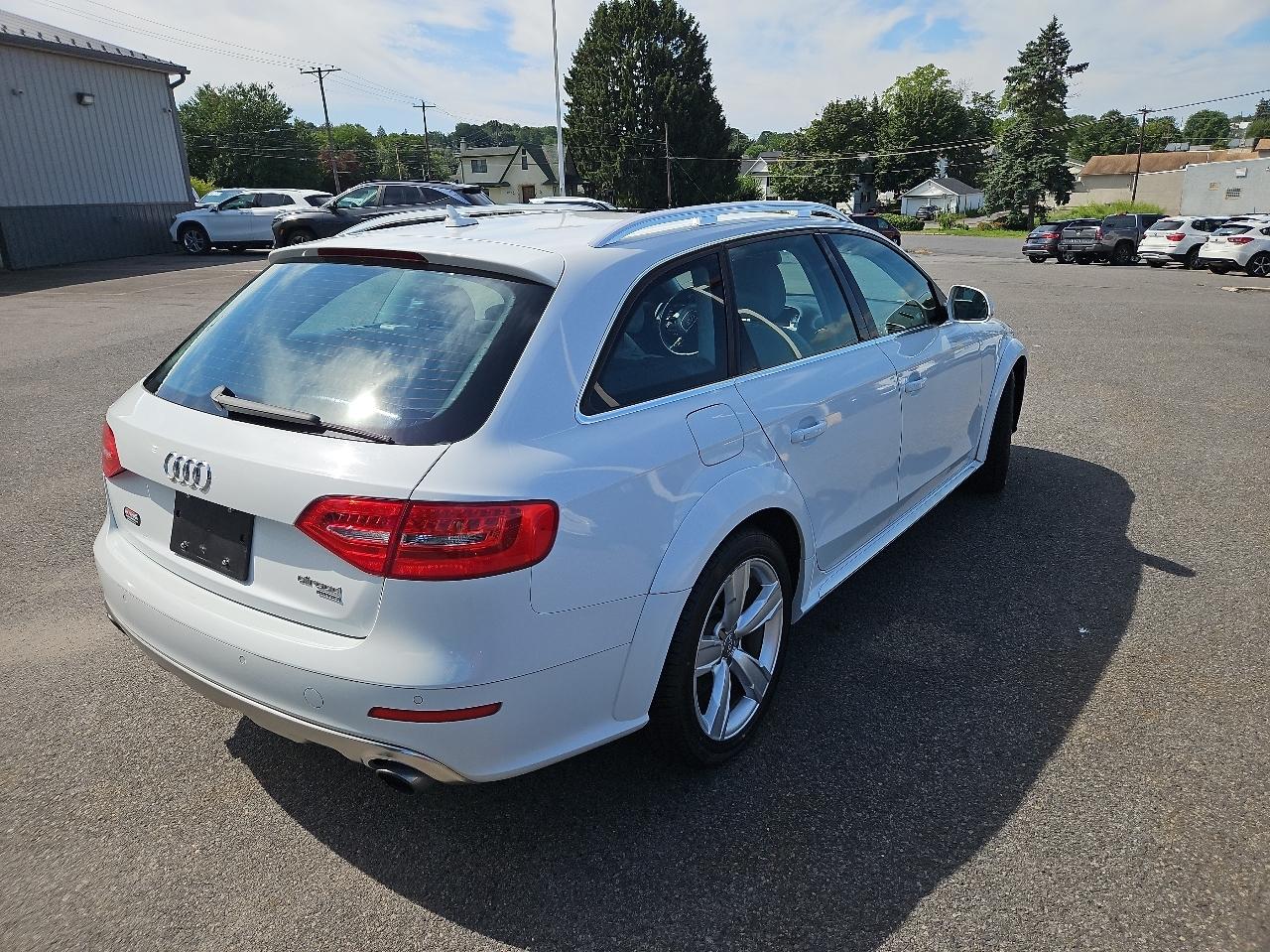Audi allroad 4dr Wgn Premium Plus 2013