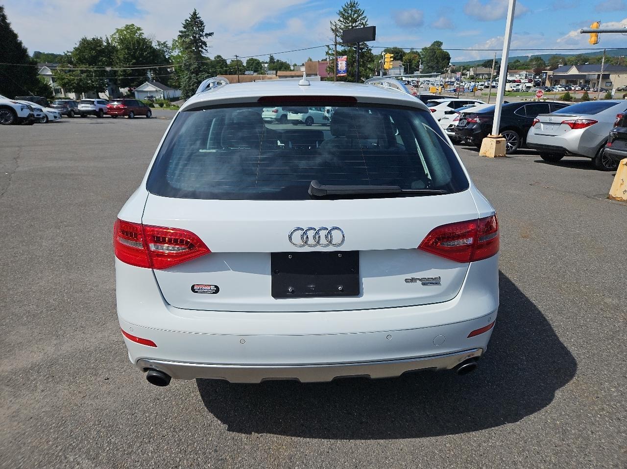 Audi allroad 4dr Wgn Premium Plus 2013