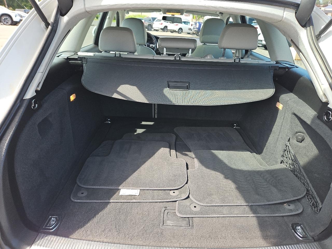 Audi allroad 4dr Wgn Premium Plus 2013