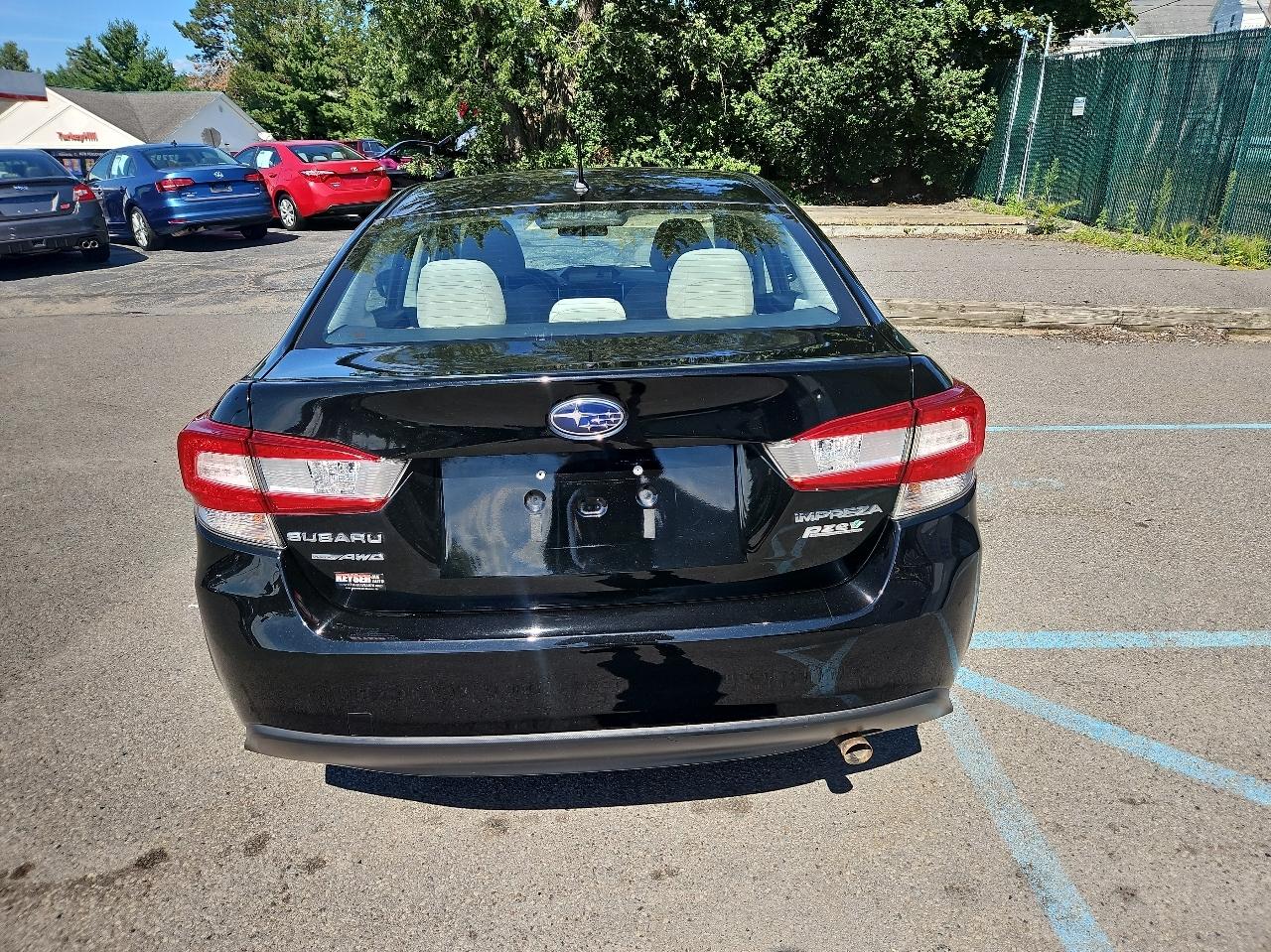 Subaru Impreza 2.0i 4-door Manual 2017
