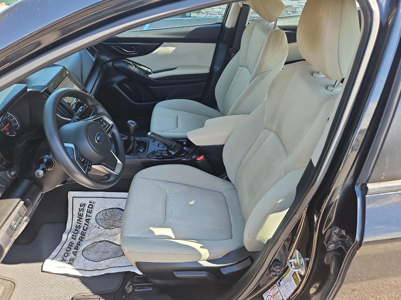 Subaru Impreza 2.0i 4-door Manual 2017