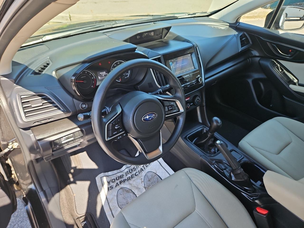 Subaru Impreza 2.0i 4-door Manual 2017