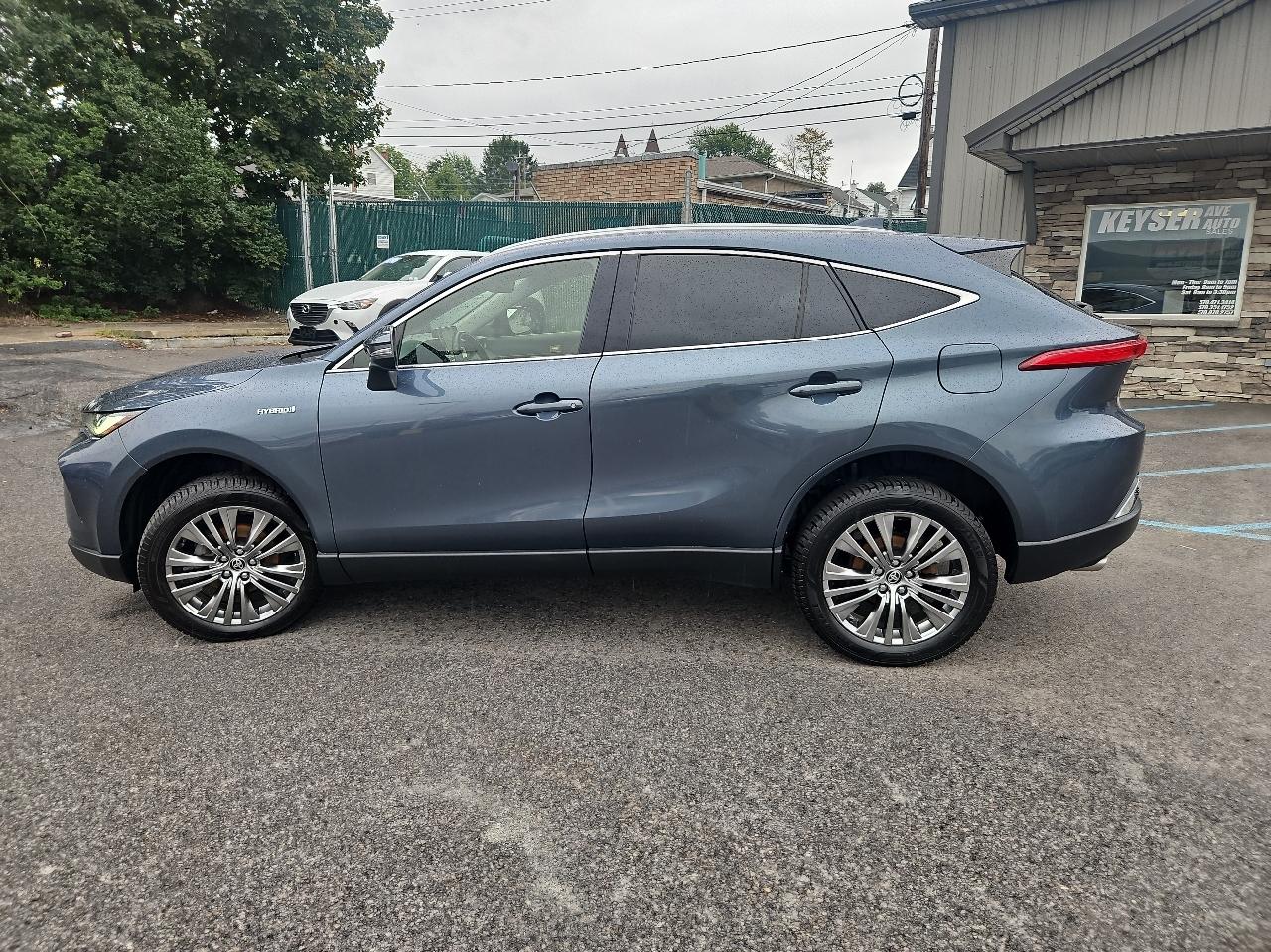 Toyota Venza Limited AWD (Natl) 2021