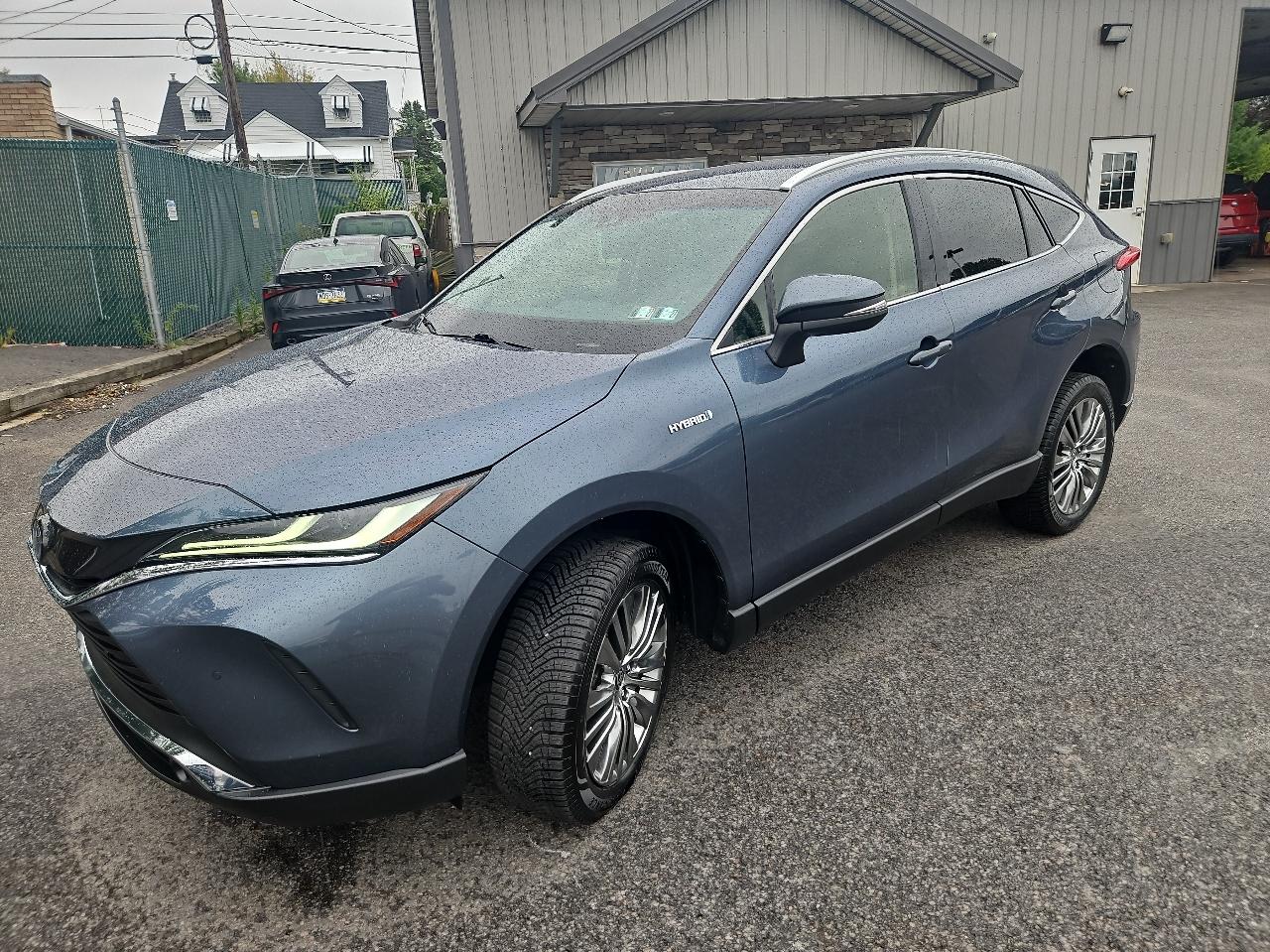 Toyota Venza Limited AWD (Natl) 2021