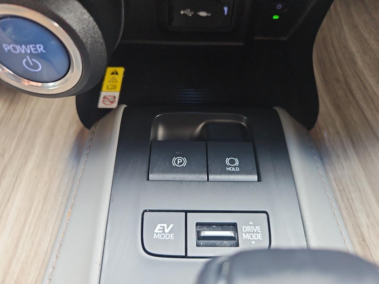 Toyota Venza Limited AWD (Natl) 2021