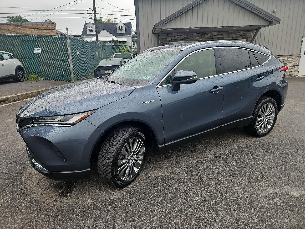 Toyota Venza Limited AWD (Natl) 2021
