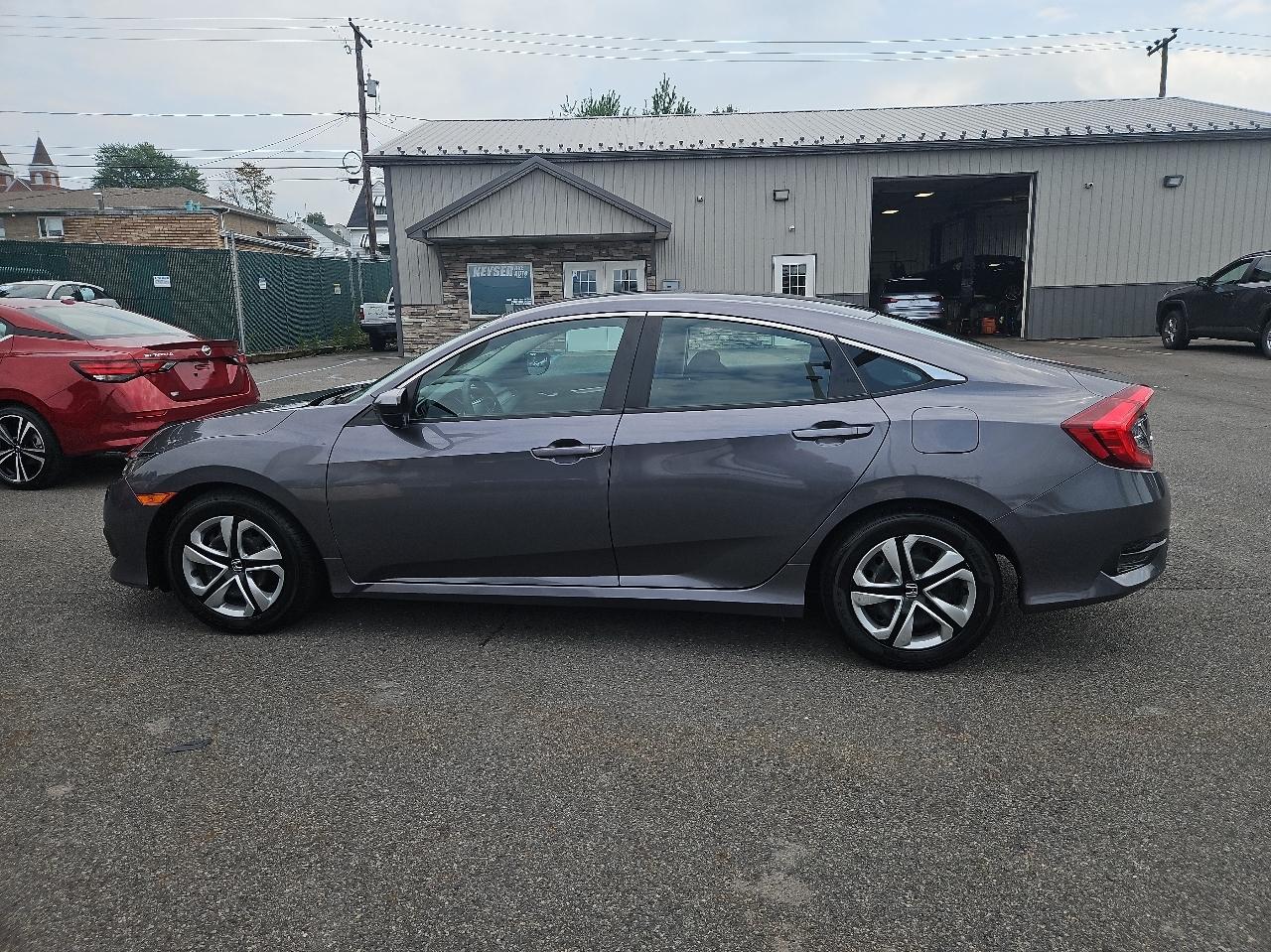 Honda Civic Sedan 4dr CVT LX 2016