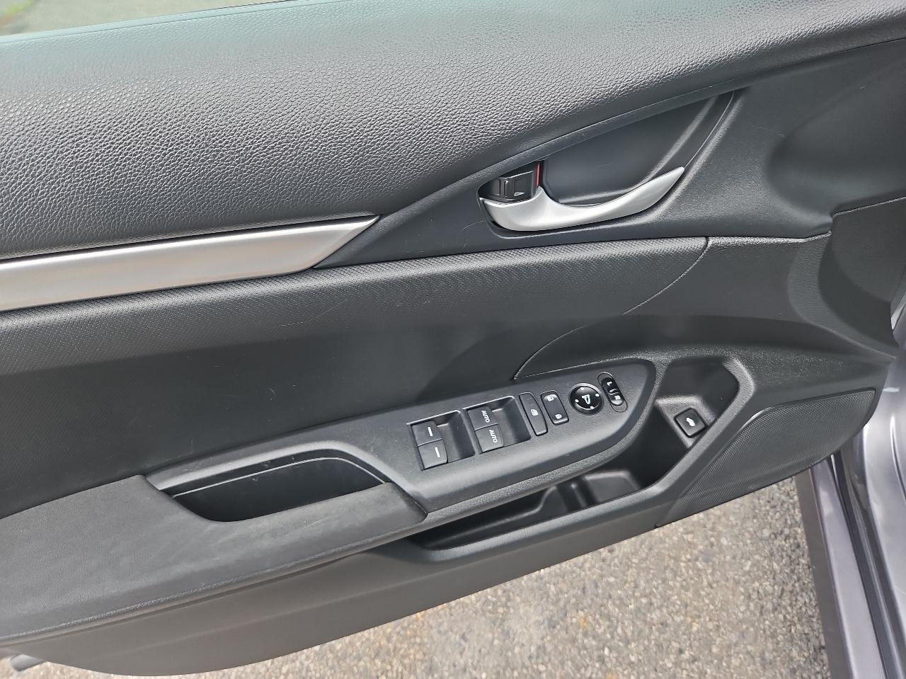 Honda Civic Sedan 4dr CVT LX 2016