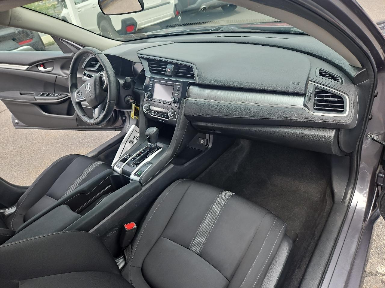 Honda Civic Sedan 4dr CVT LX 2016