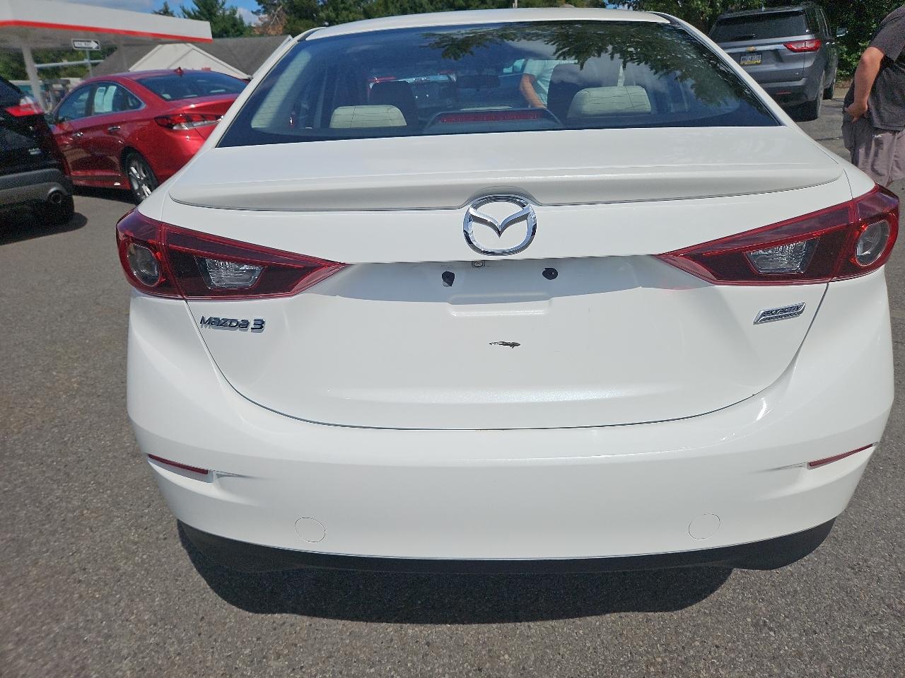 Mazda MAZDA3 4dr Sdn Auto i Touring 2016