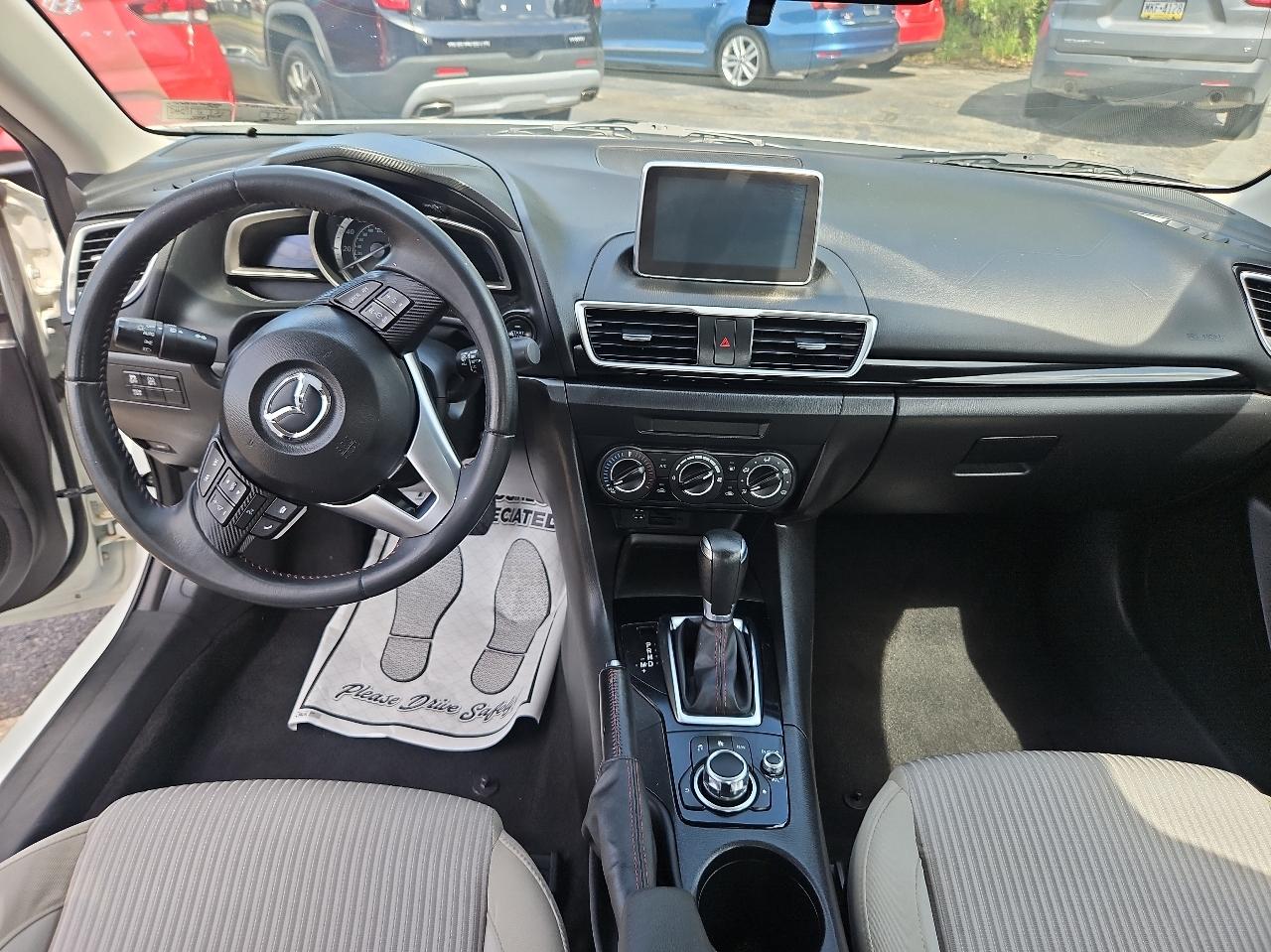 Mazda MAZDA3 4dr Sdn Auto i Touring 2016