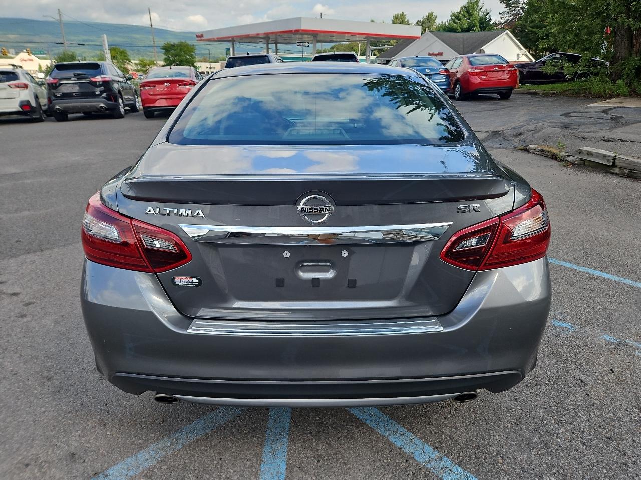 Nissan Altima 2.5 SR Sedan 2017