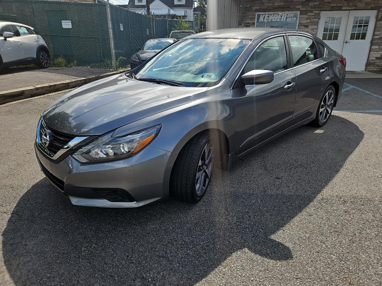 Nissan Altima 2.5 SR Sedan 2017