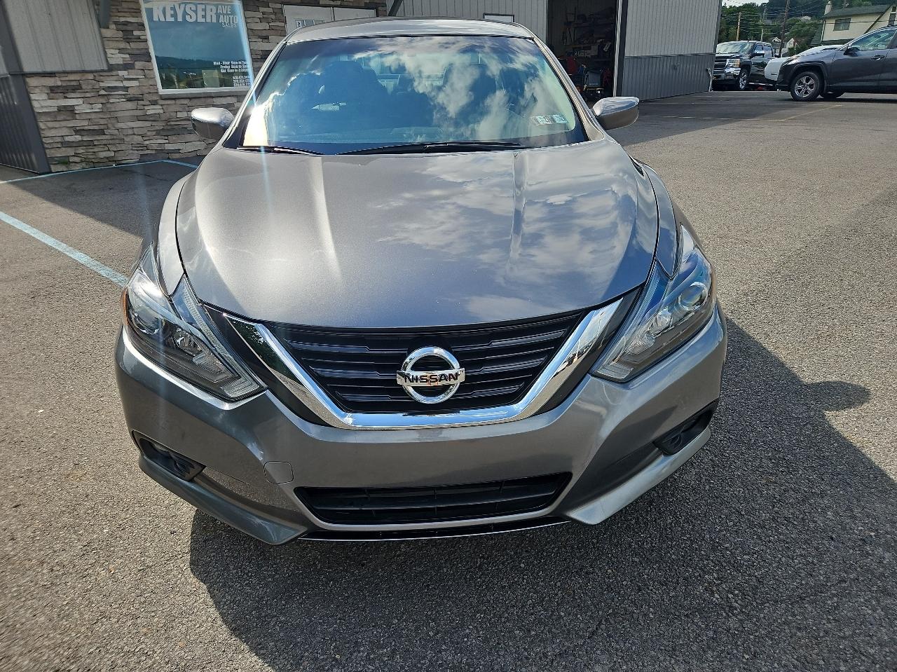 Nissan Altima 2.5 SR Sedan 2017