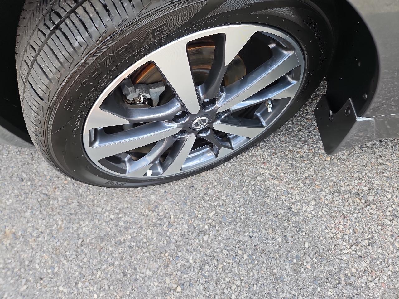 Nissan Altima 2.5 SR Sedan 2017