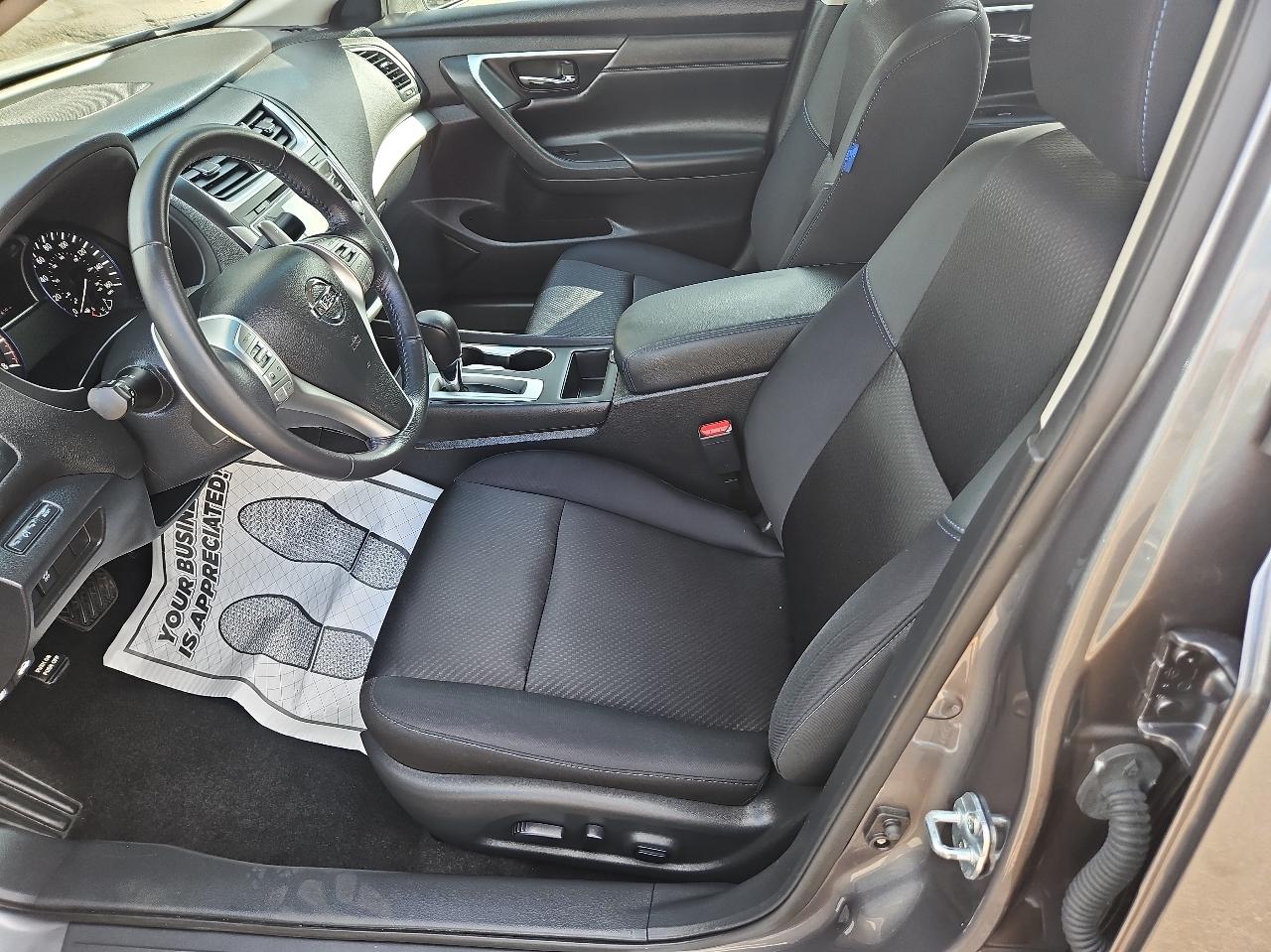 Nissan Altima 2.5 SR Sedan 2017