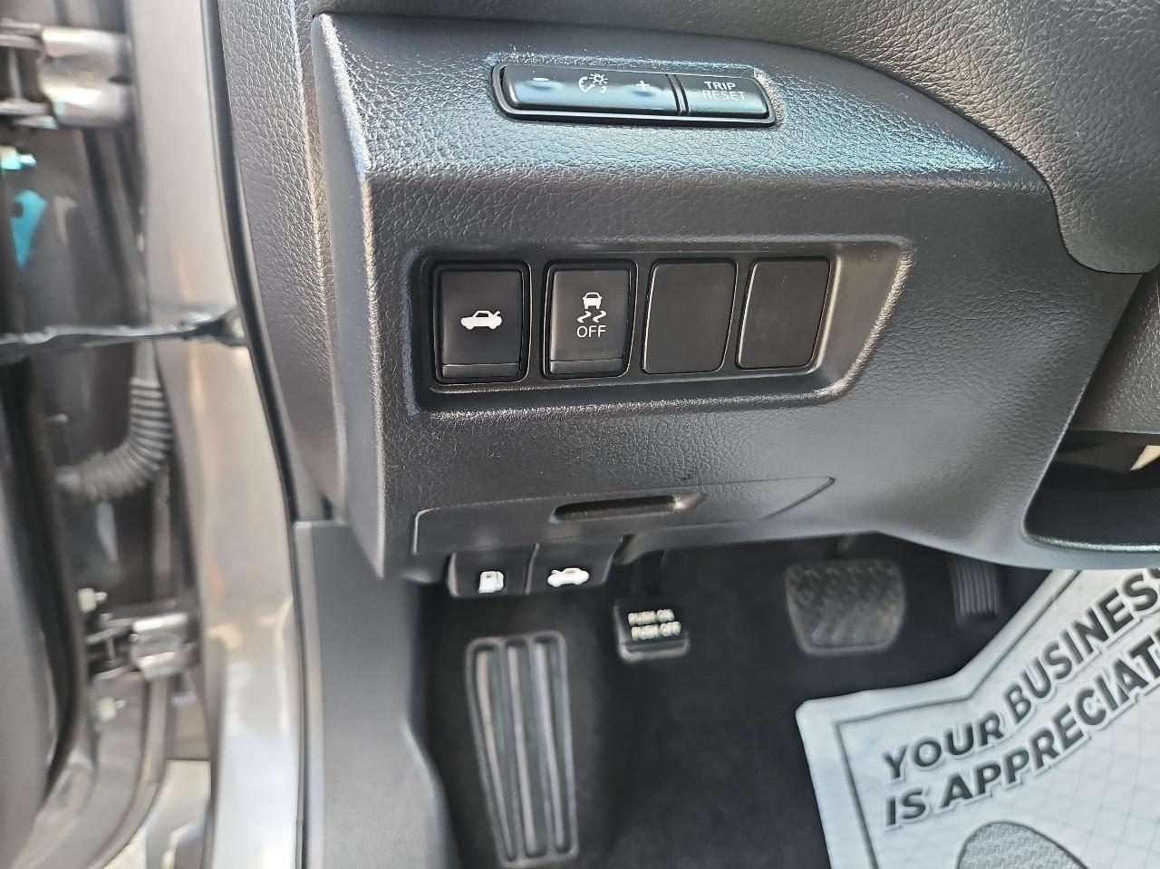 Nissan Altima 2.5 SR Sedan 2017