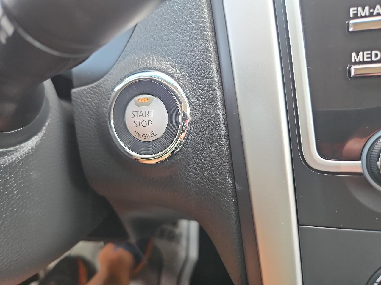 Nissan Altima 2.5 SR Sedan 2017