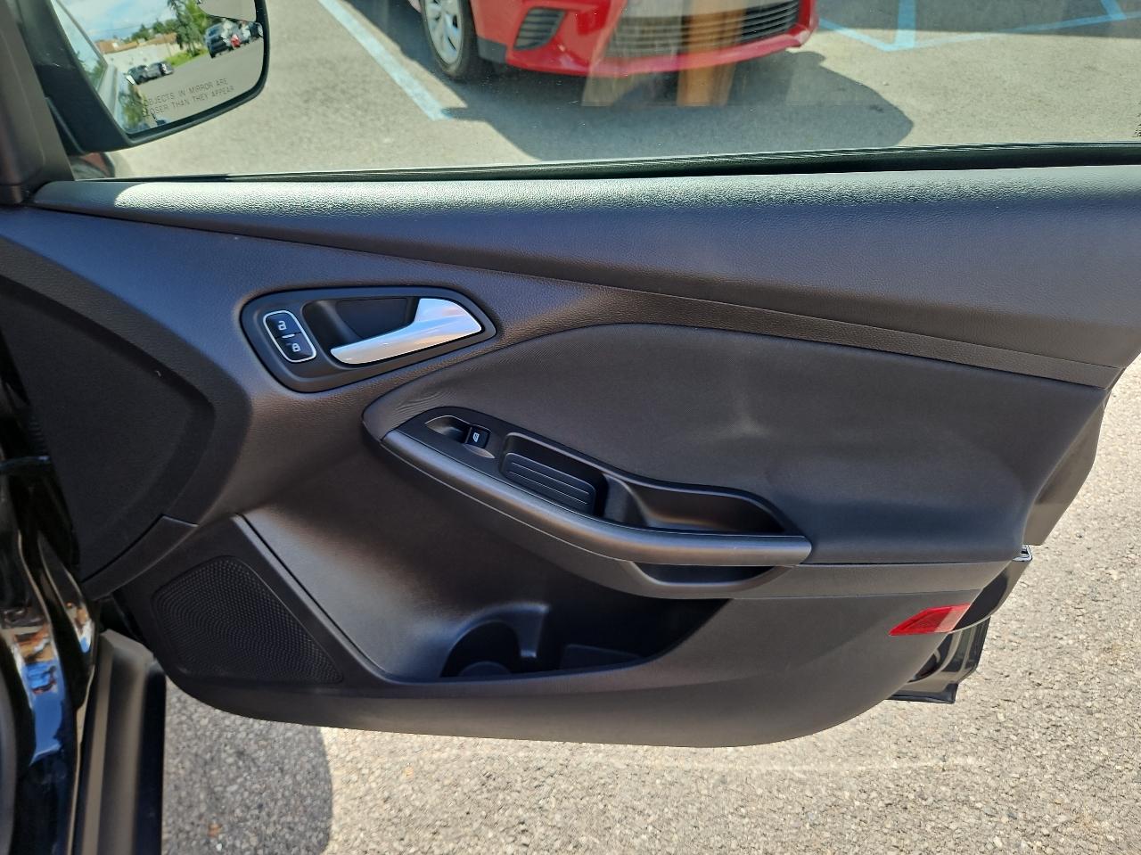 Ford Focus 5dr HB SE 2015