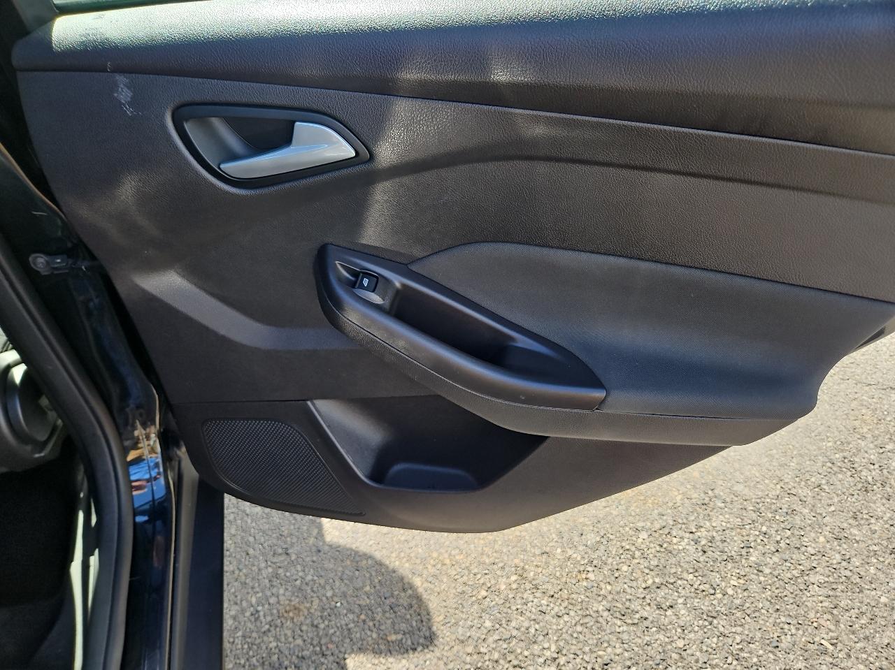 Ford Focus 5dr HB SE 2015